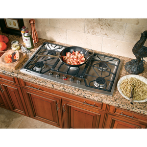Parrilla a gas 90 cm Acero Inoxidable Monogram ZGU385NSMSS